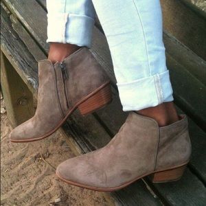 Sam Edelman Petty booties in taupe 6 1/2